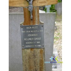 Grafstenen kerkhof Herwen Coll. HKR (104) J.Reijmer-Drost
